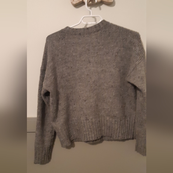 American Eagle Sweater - Picture 2 of 2
